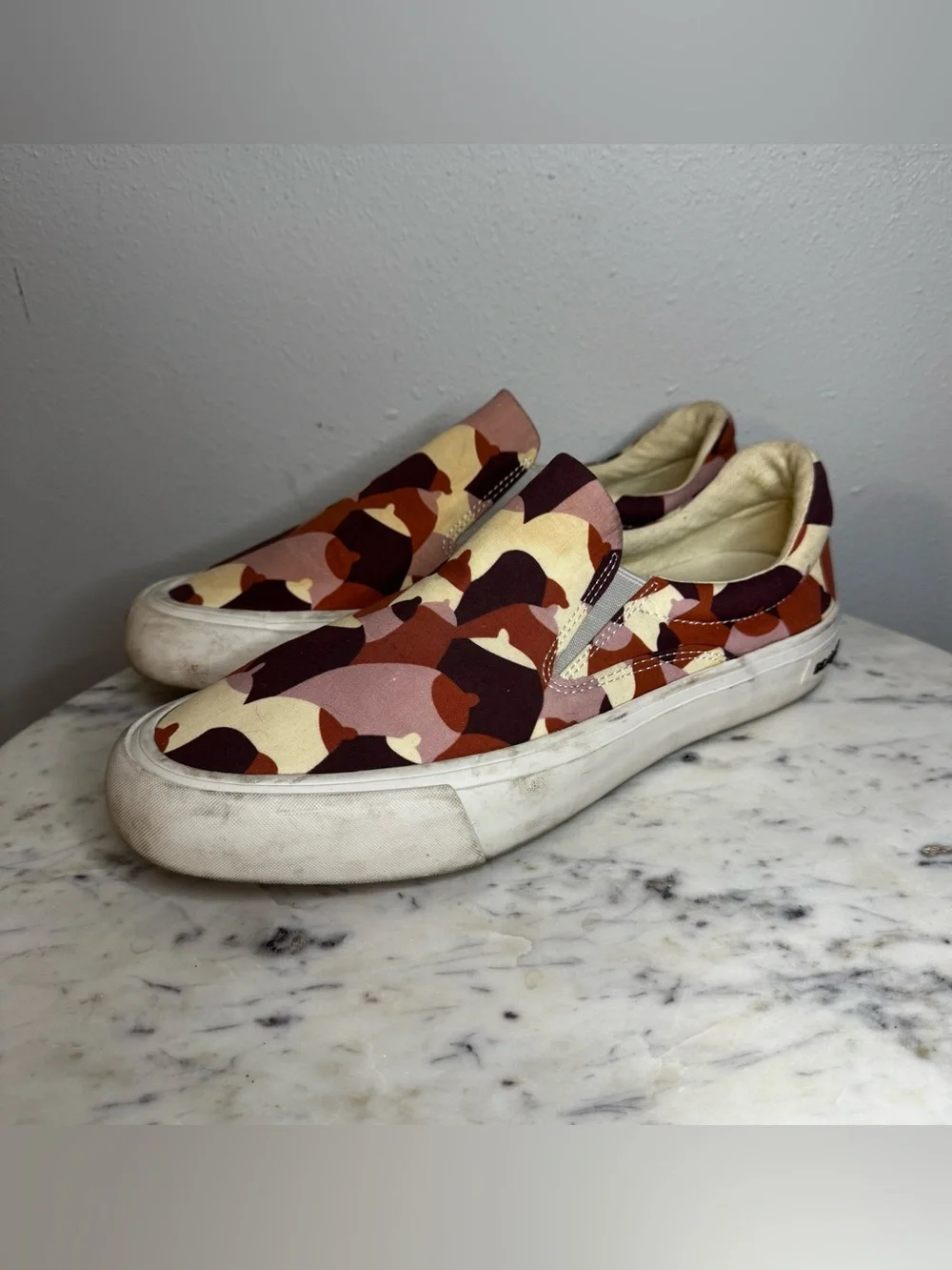 Seavees x Cecile Gariepy Hawthorne Slip On Shoes Mens Size 8.5 Fabric Upper Camo
